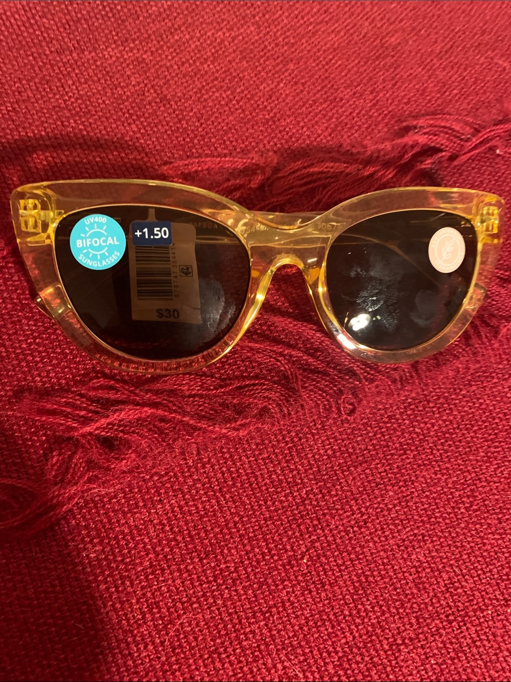 Transparent Yellow Cat-Eye Sunglasses with Dark Lenses